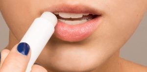 khasiat madu untuk bibir kering